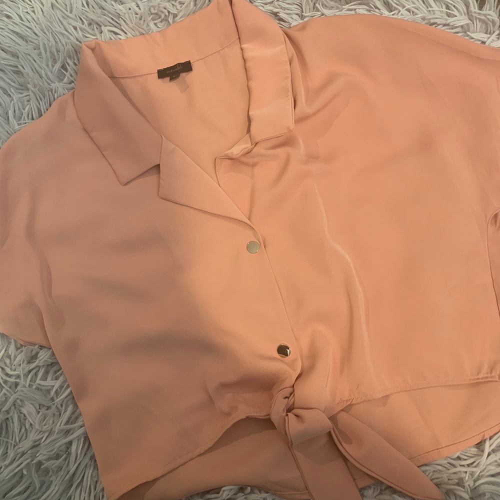 Peach Cropped Button & Tied Blouse